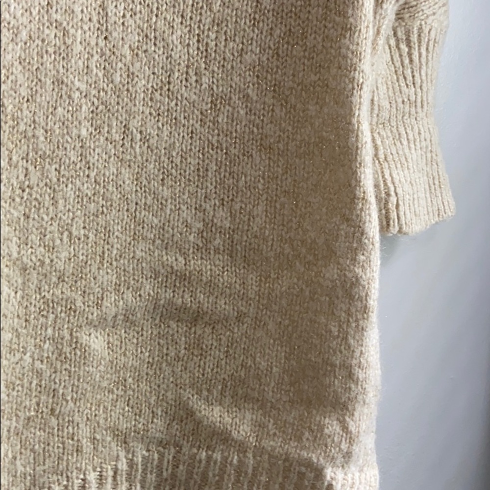 Tan sweater - Picture 4 of 5